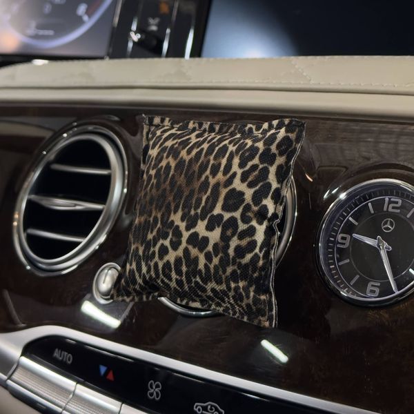 Ароматизатор автомобильный арома саше Hurricane Leopard LIMITED EDITION ручной работы 62331 фото