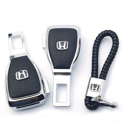 Набір в авто для Honda №2 / Заглушка перехідник ременя безпеки та брелока з логотипом 36701 фото